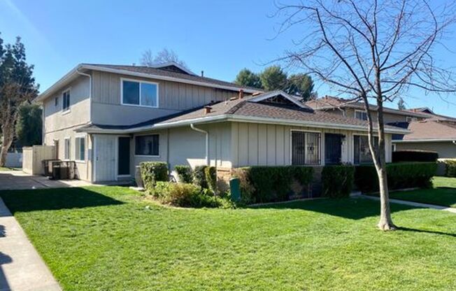 Beautifully Updated 2/1 in North Fresno