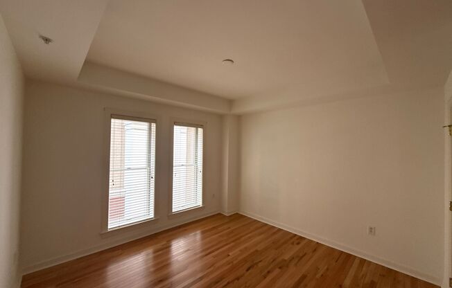 2 beds, 2 baths, $1,900