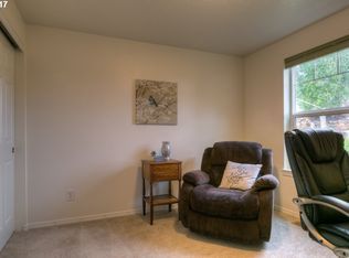 3 beds, 2 baths, $2,295