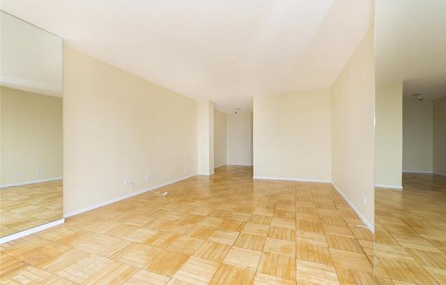 Studio, 1 bath, 520 sqft, $3,750, Unit 34-O