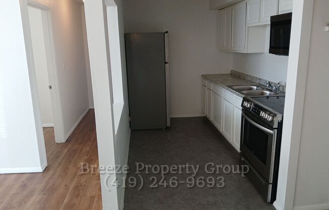 2 beds, 1 bath, 800 sqft, $850, Unit Unit 103