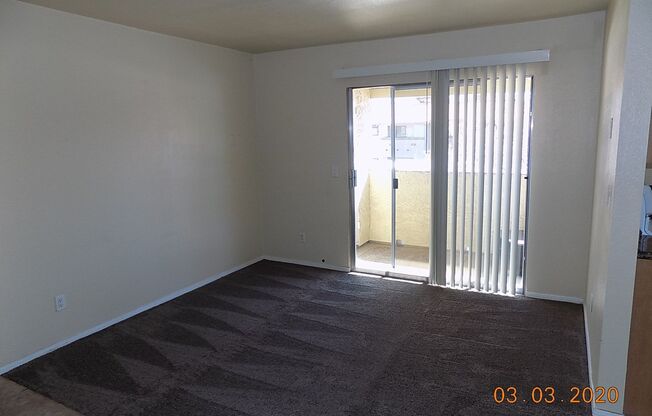 1 bed, 1 bath, $1,100, Unit #2033