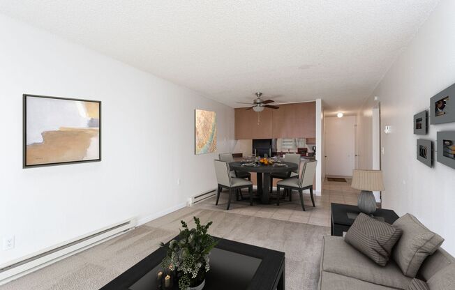 2 beds, 1 bath, 900 sqft, $1,350, Unit 39