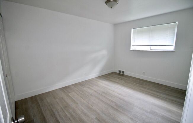 2 beds, 1 bath, 750 sqft, $875