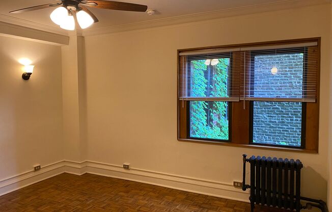 Studio, 1 bath, 320 sqft, $1,385, Unit 273-0405