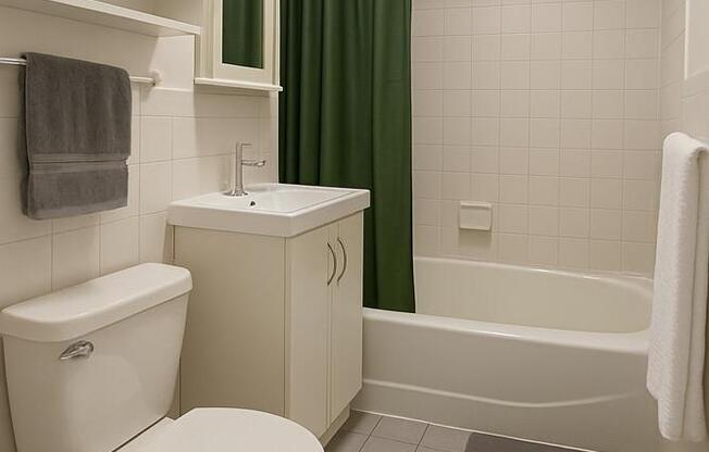 16 W 95 ST