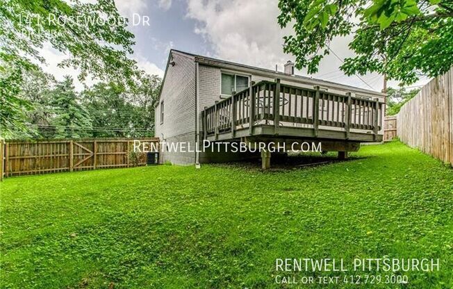 141 ROSEWOOD DR