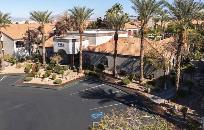 1 bed, 1 bath, $1,600, Unit Building 1 - second floor