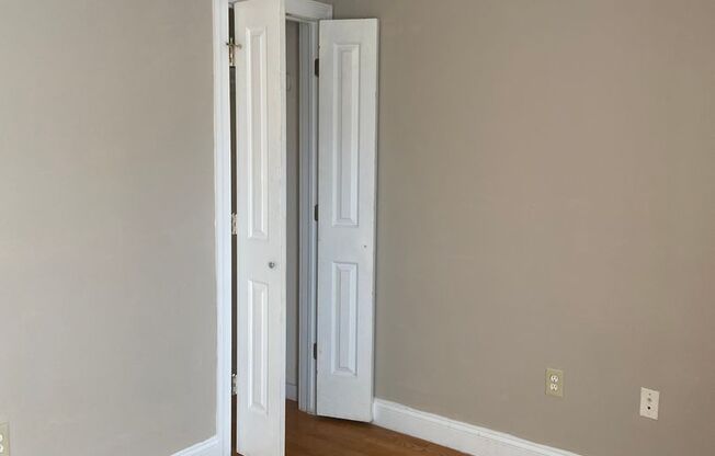 1 bed, 1 bath, 476 sqft, $900, Unit Apt. C (Top Left)