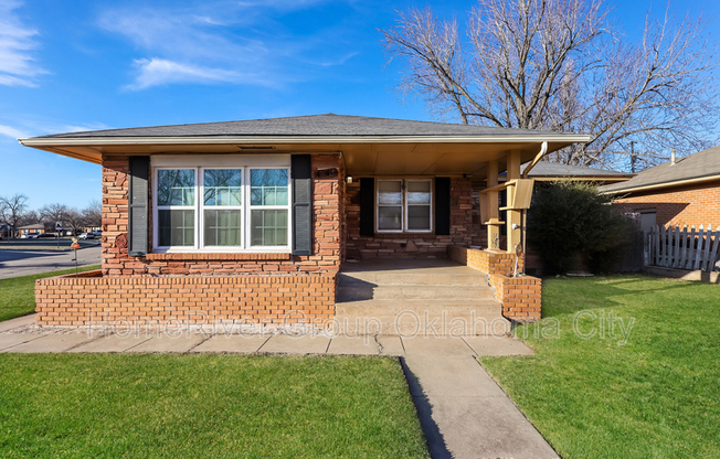 4343 NW 16 ST