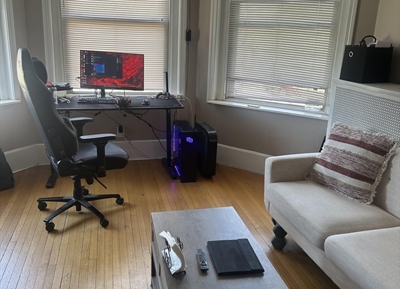1 bed, 1 bath, 550 sqft, $2,600, Unit 21