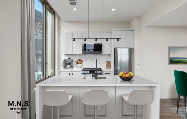 2 beds, 2 baths, $8,599, Unit 515