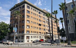 1030 E. Ocean Blvd, #100