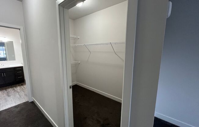 2 beds, 2.5 baths, 1,332 sqft, $1,995, Unit 4958-314