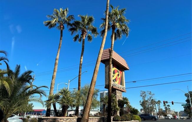 PERFECT (1) Bedroom Upstairs Condo