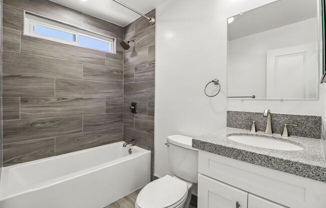 2 beds, 1 bath, 675 sqft, $2,300, Unit 18