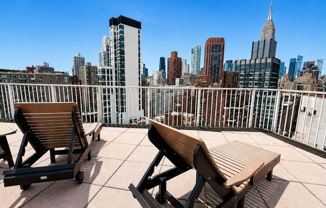 Studio, 1 bath, $3,600, Unit 16E