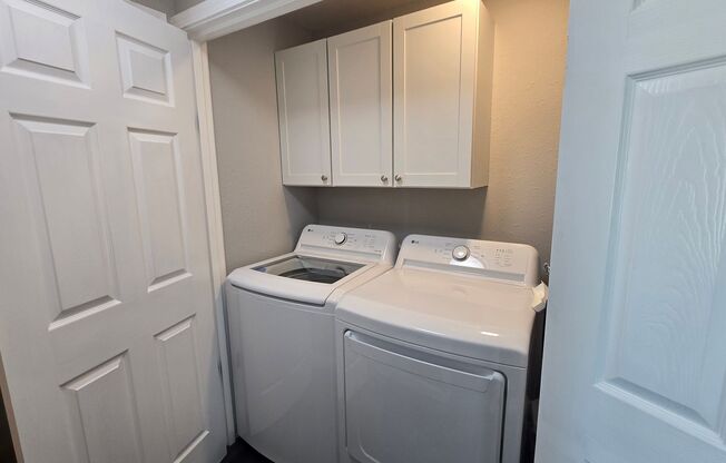 2 beds, 1 bath, 788 sqft, $1,300, Unit 1897F