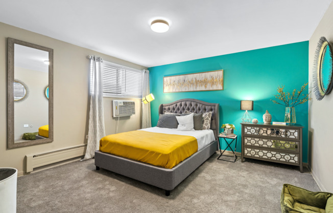 Bedroom & Decor | Apartments For Rent Win Mt Prospect, IL | The Eclipse at 1450