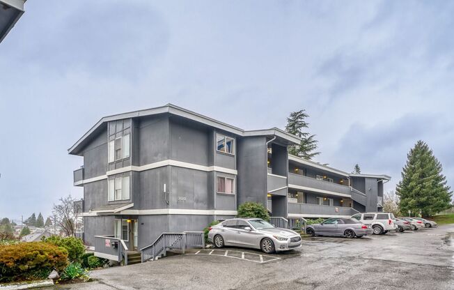 1 bed, 1 bath, 830 sqft, $1,695, Unit Unit 306