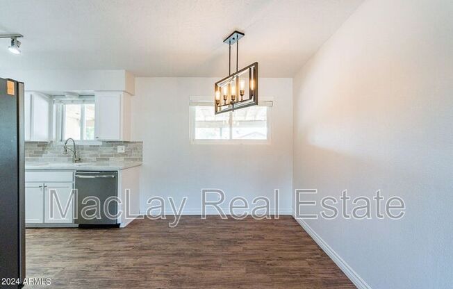 4943 E INDIAN SCHOOL RD