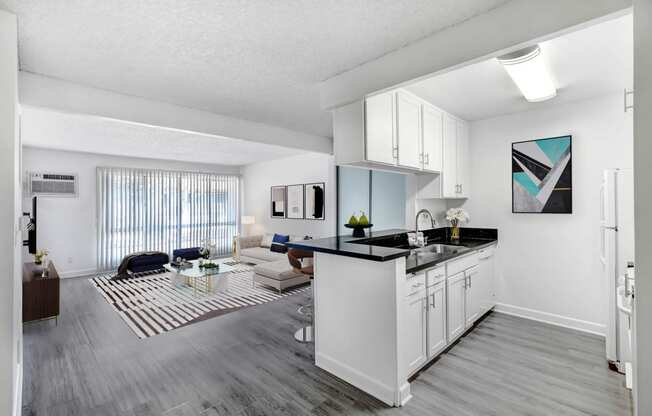 Welcome to 5830 Reseda