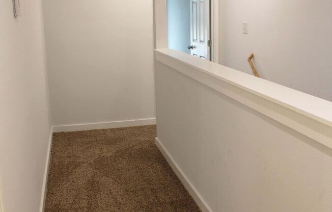 3 beds, 2 baths, 1,092 sqft, $1,245, Unit Unit 202