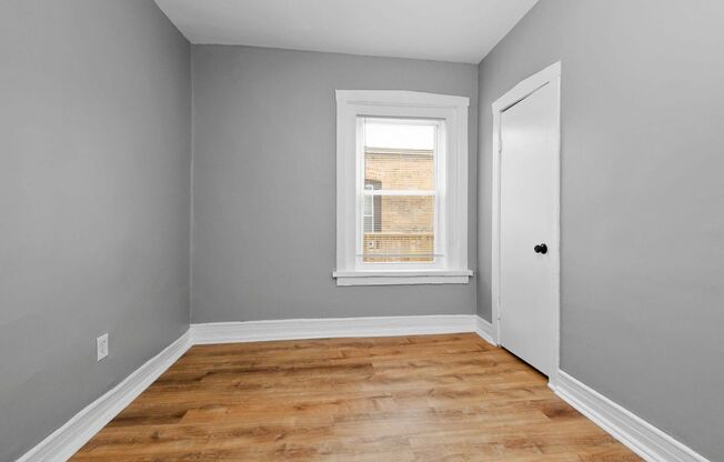 2 beds, 1 bath, 1,000 sqft, $1,695, Unit 4234 1/2 -  3E