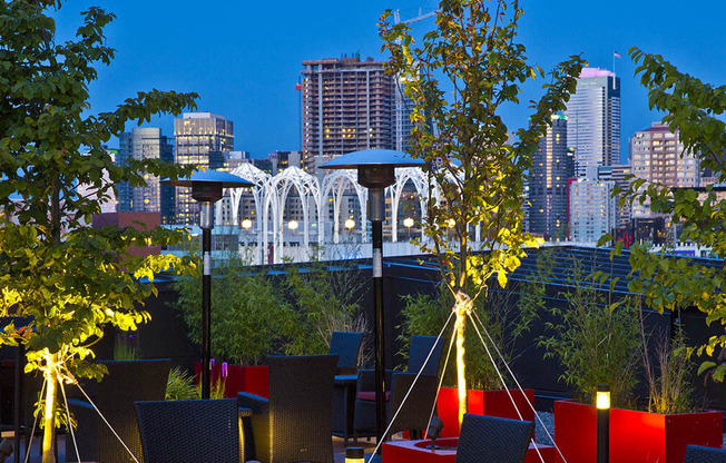 Rooftop deck at Astro Apartments, Seattle