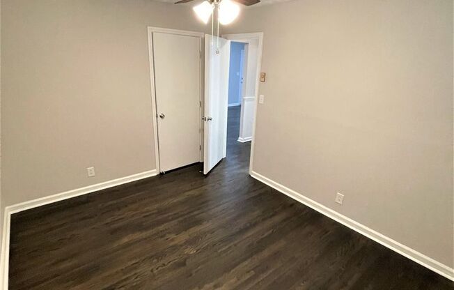 2 beds, 1 bath, 900 sqft, $850, Unit 416