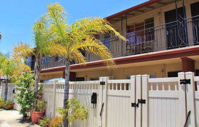 2926-52 Capps Street