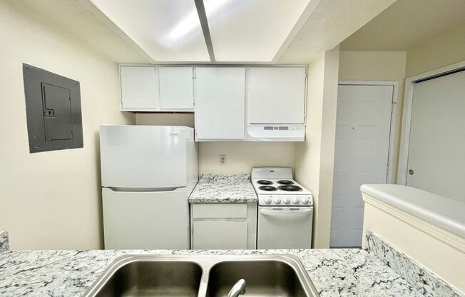 1 bed, 1 bath, 485 sqft, $800, Unit I126