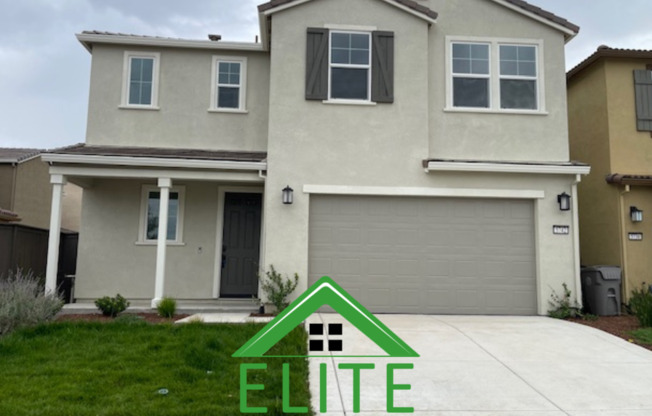 Beautiful 4-Bedroom Home with Loft and Spacious Backyard – Nearly New