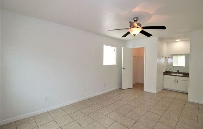 2 beds, 1 bath, 875 sqft, $1,449