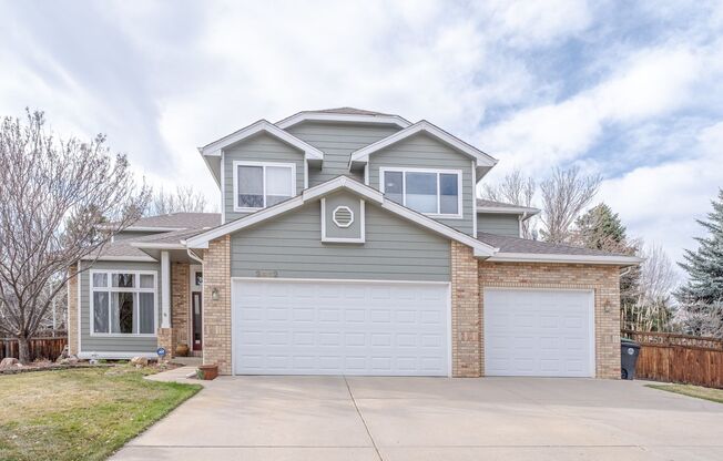 Gorgeous 6 bed 3.5 bath home located in Longmont, CO!