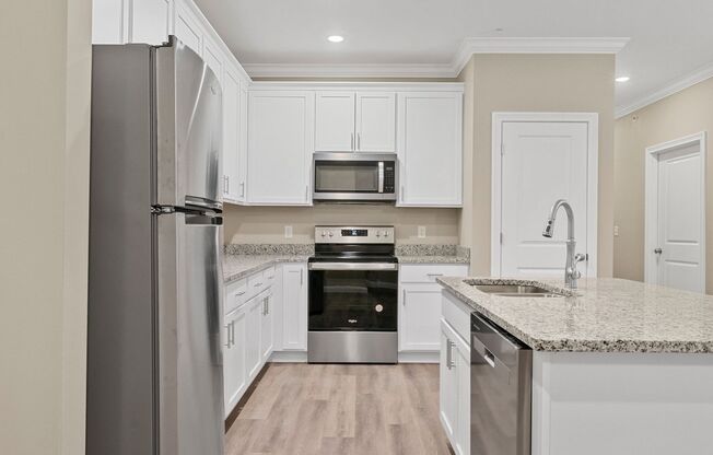 2 beds, 1 bath, 939 sqft, $900, Unit 137
