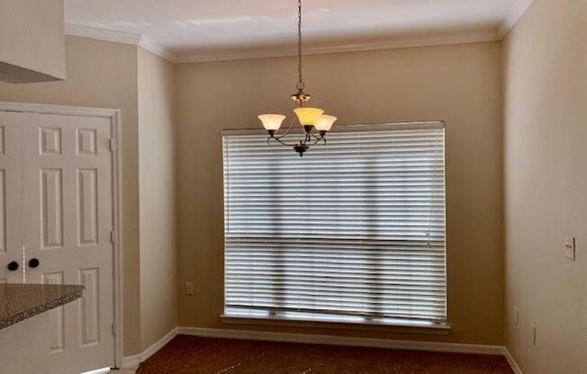 2 beds, 2 baths, $1,550