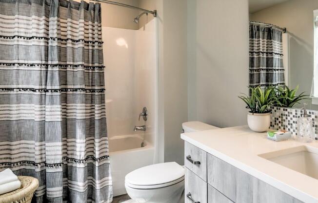 The Lakes at Eagle Model Bathroom with Bathtub