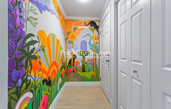 Beautifully Updated Condo in Multnomah Village - 3 Bedrooms!