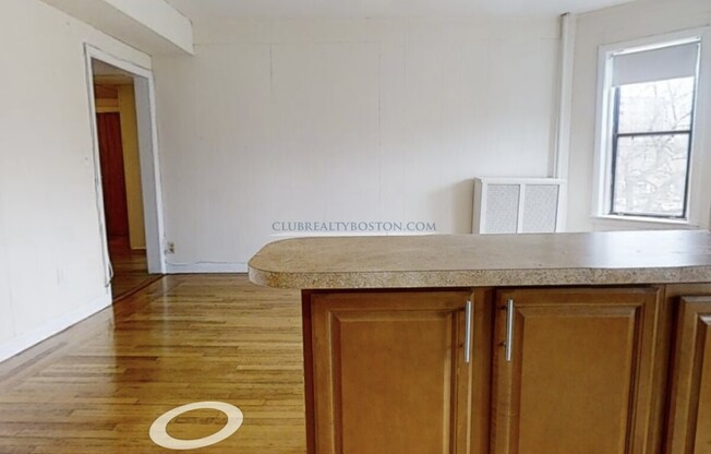1135 COMMONWEALTH AVE