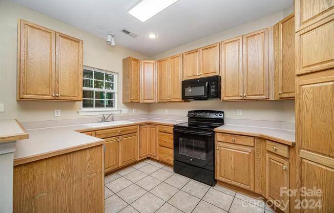 2920 RAINWATER CT