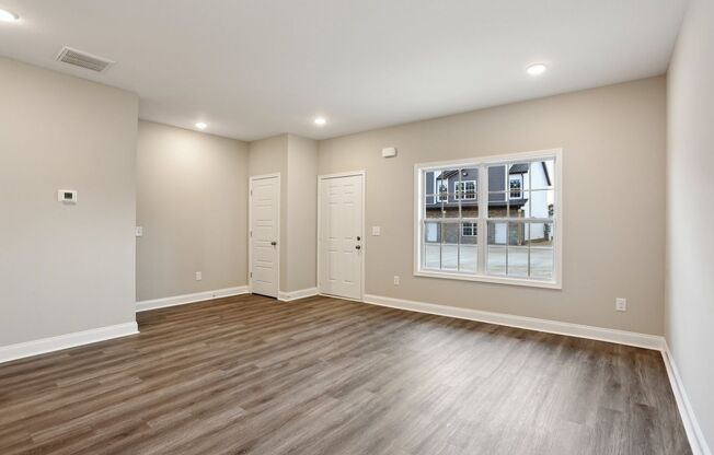 4 beds, 3 baths, 1,425 sqft, $1,795, Unit 201