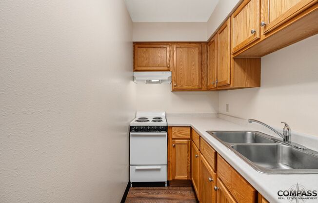 2 beds, 1 bath, 660 sqft, $1,095, Unit 22