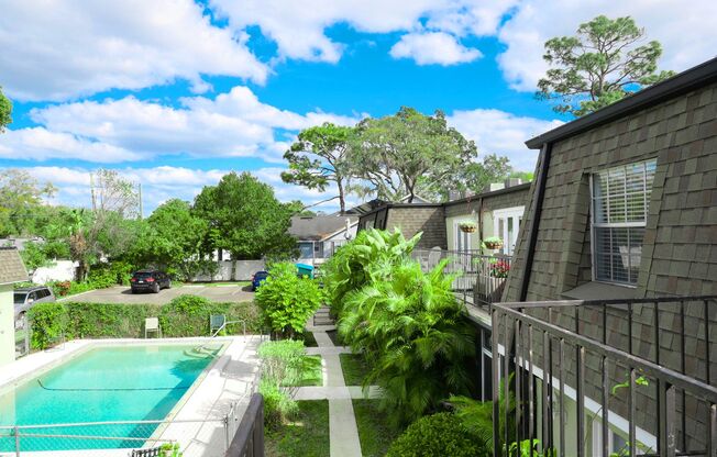 UPDATED 2 Bedroom 2 Bath Woodcrest Condo in Winter Park!