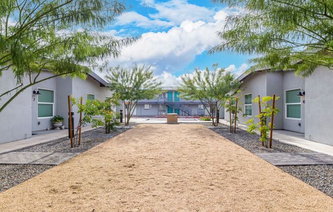 1 bed, 1 bath, 600 sqft, $1,300, Unit 20