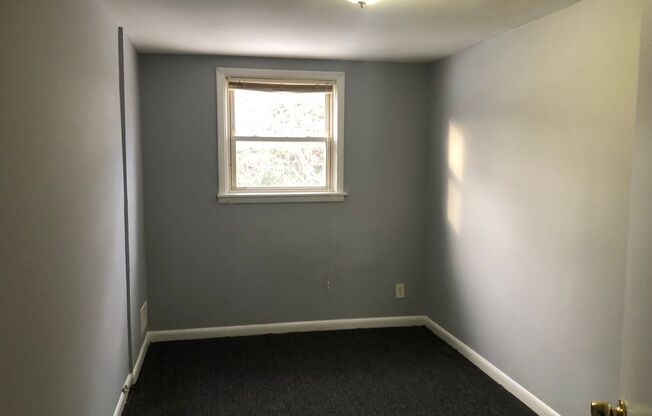 1 bed, 1 bath, $750, Unit 2