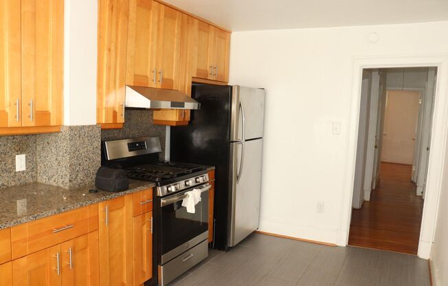 2 beds, 2 baths, $1,700