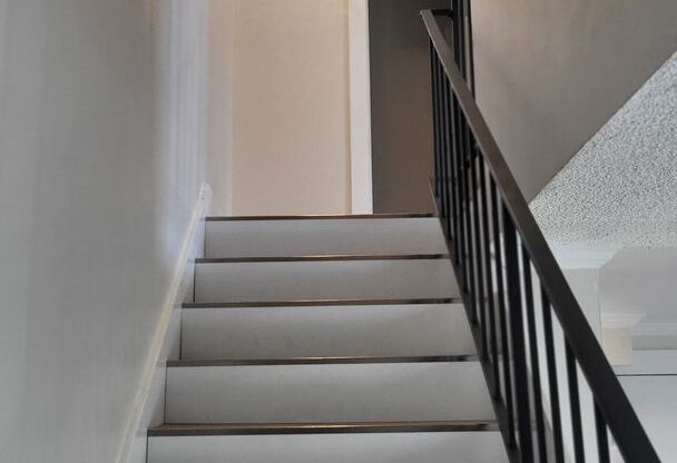 newly updated 2 bed 1 bath apartment in North Auburn $1775