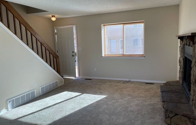 2 BD Townhome conveniently located to COS, and local military bases