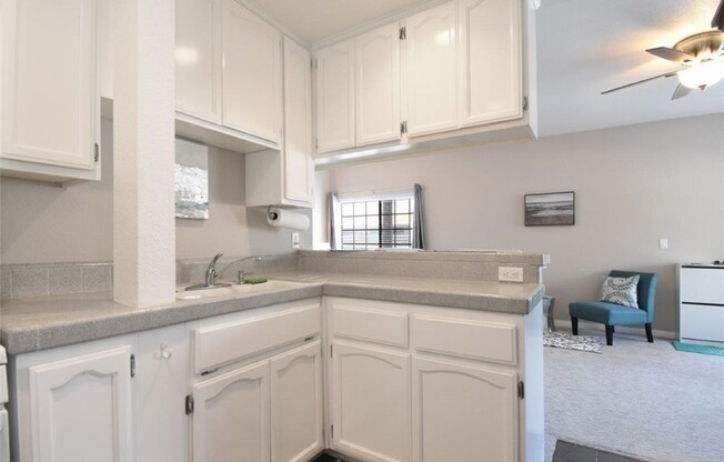 328 Rosecrans Ave